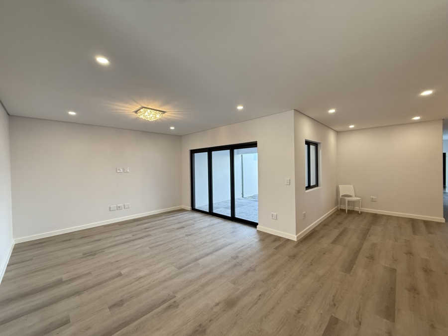 4 Bedroom Property for Sale in Sandown Western Cape